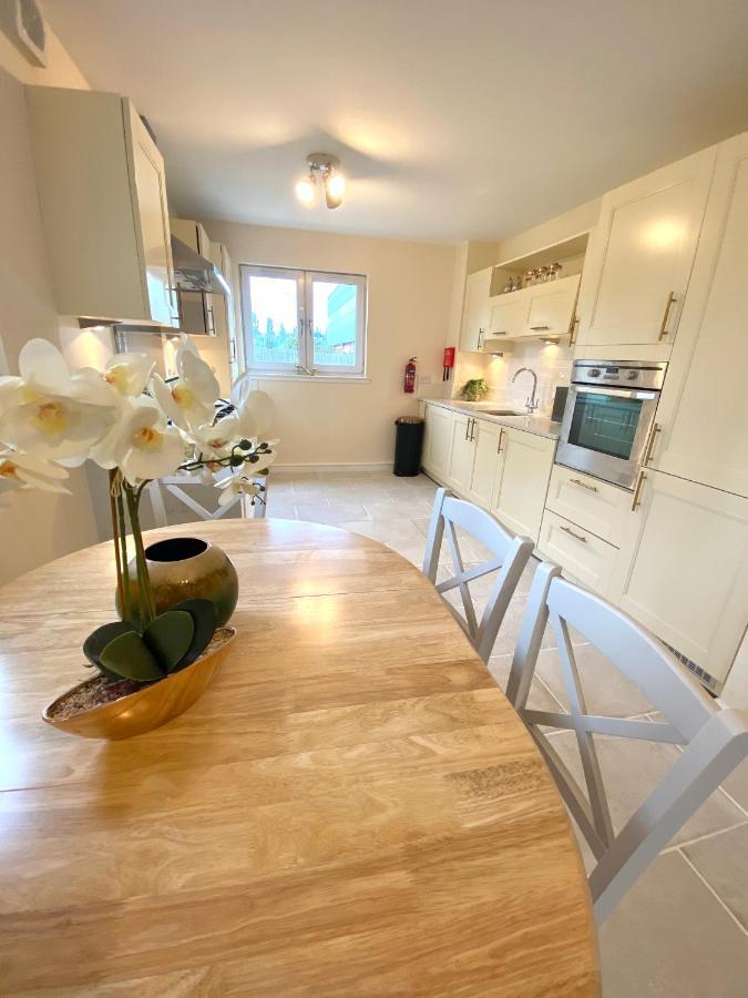 פרת' Monart Stylish City Centre Apartment, 2 Bed, Sleeps 6 מראה חיצוני תמונה